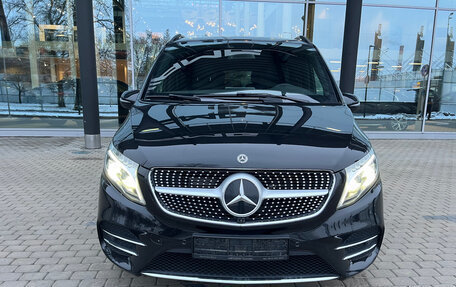 Mercedes-Benz V-Класс, 2021 год, 10 490 000 рублей, 2 фотография