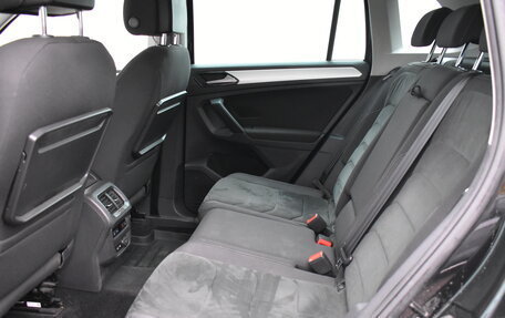 Volkswagen Tiguan II, 2017 год, 2 349 000 рублей, 17 фотография