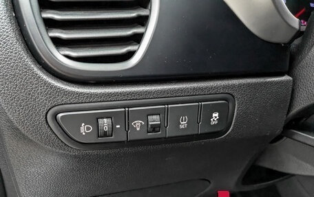 KIA Rio IV, 2021 год, 1 000 000 рублей, 25 фотография