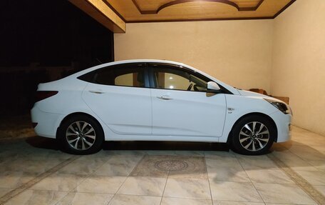 Hyundai Solaris II рестайлинг, 2016 год, 1 070 000 рублей, 3 фотография