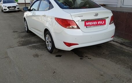 Hyundai Solaris II рестайлинг, 2016 год, 1 070 000 рублей, 2 фотография