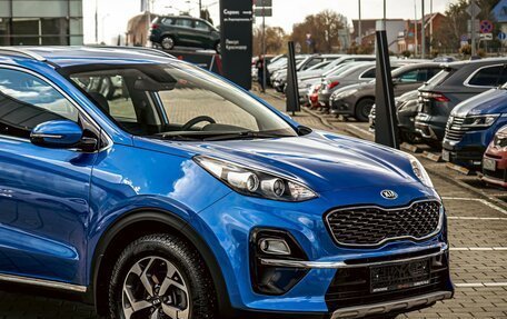 KIA Sportage IV рестайлинг, 2021 год, 2 195 000 рублей, 8 фотография