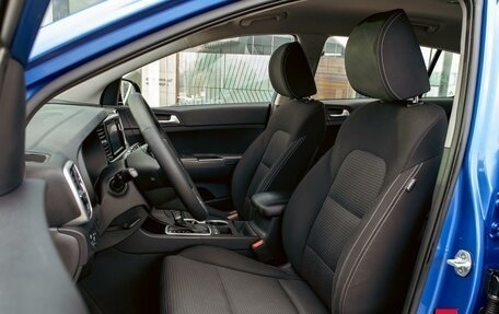 KIA Sportage IV рестайлинг, 2021 год, 2 195 000 рублей, 11 фотография