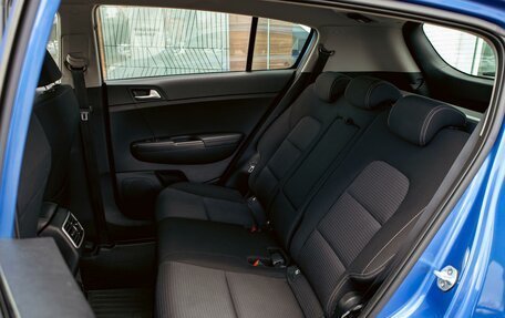 KIA Sportage IV рестайлинг, 2021 год, 2 195 000 рублей, 17 фотография