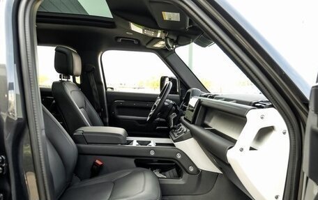 Land Rover Defender II, 2025 год, 14 556 807 рублей, 35 фотография