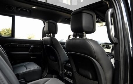 Land Rover Defender II, 2025 год, 14 556 807 рублей, 39 фотография