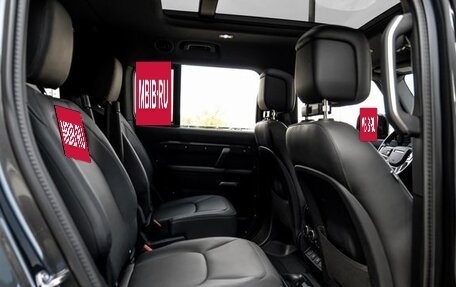 Land Rover Defender II, 2025 год, 14 556 807 рублей, 38 фотография