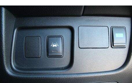 Nissan Serena IV, 2015 год, 1 430 000 рублей, 25 фотография