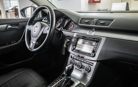 Volkswagen Passat B7, 2012 год, 899 000 рублей, 18 фотография