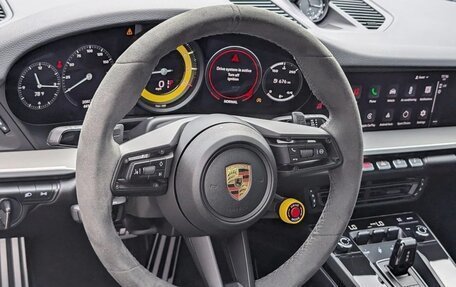 Porsche 911, 2023 год, 18 995 880 рублей, 10 фотография