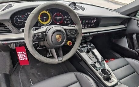 Porsche 911, 2023 год, 18 995 880 рублей, 9 фотография