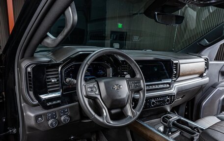 Chevrolet Silverado, 2025 год, 10 381 417 рублей, 15 фотография