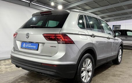 Volkswagen Tiguan II, 2018 год, 2 349 000 рублей, 5 фотография