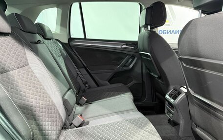 Volkswagen Tiguan II, 2018 год, 2 349 000 рублей, 9 фотография