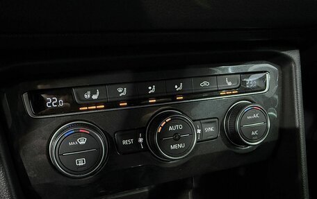 Volkswagen Tiguan II, 2018 год, 2 349 000 рублей, 11 фотография