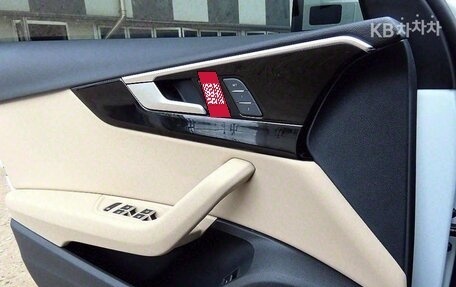 Audi A4, 2022 год, 2 884 000 рублей, 12 фотография