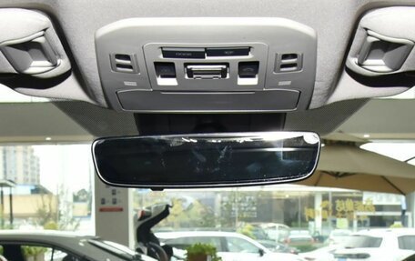 Toyota Highlander, 2025 год, 5 890 000 рублей, 22 фотография