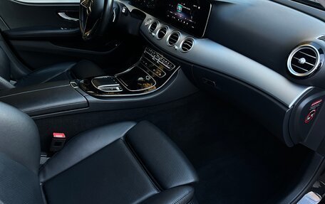 Mercedes-Benz E-Класс, 2021 год, 2 950 000 рублей, 11 фотография