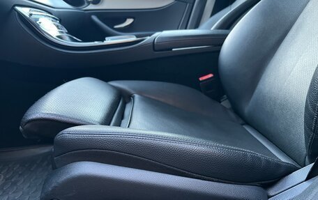 Mercedes-Benz E-Класс, 2021 год, 2 950 000 рублей, 19 фотография