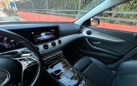 Mercedes-Benz E-Класс, 2021 год, 2 950 000 рублей, 21 фотография