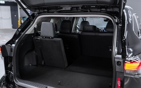 Toyota Highlander, 2025 год, 6 100 000 рублей, 4 фотография