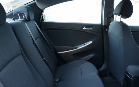 Hyundai Solaris II рестайлинг, 2012 год, 930 000 рублей, 13 фотография