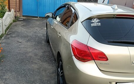 Opel Astra J, 2011 год, 550 000 рублей, 6 фотография