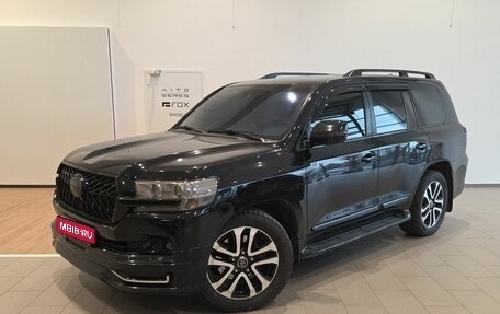 Toyota Land Cruiser 200, 2016 год, 6 900 000 рублей, 1 фотография