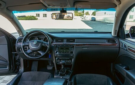 Skoda Superb III рестайлинг, 2013 год, 1 125 000 рублей, 15 фотография