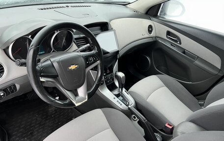 Chevrolet Cruze II, 2010 год, 545 000 рублей, 7 фотография