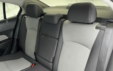 Chevrolet Cruze II, 2010 год, 545 000 рублей, 8 фотография