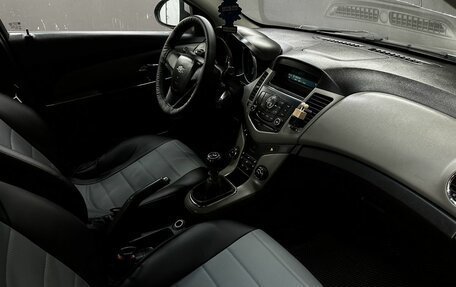 Chevrolet Cruze II, 2012 год, 549 777 рублей, 13 фотография