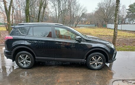 Toyota RAV4, 2017 год, 2 780 000 рублей, 3 фотография