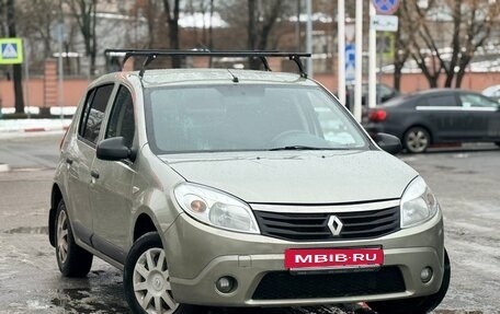 Renault Sandero I, 2013 год, 398 000 рублей, 2 фотография