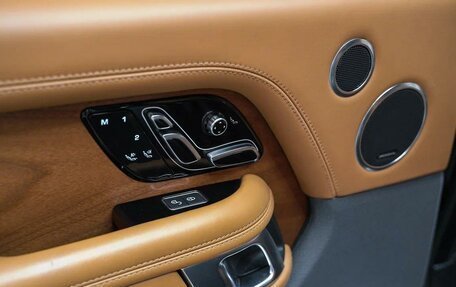 Land Rover Range Rover IV рестайлинг, 2019 год, 6 999 000 рублей, 19 фотография