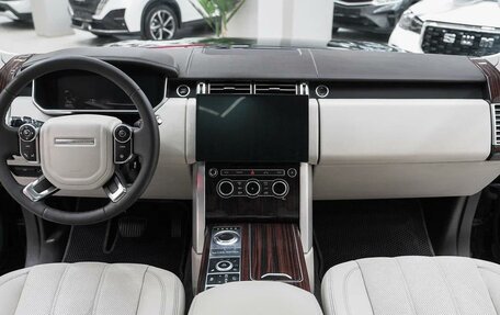 Land Rover Range Rover IV рестайлинг, 2013 год, 3 099 000 рублей, 9 фотография