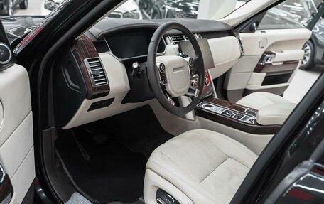 Land Rover Range Rover IV рестайлинг, 2013 год, 3 099 000 рублей, 10 фотография