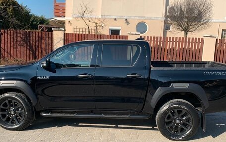 Toyota Hilux VIII, 2024 год, 11 990 000 рублей, 4 фотография