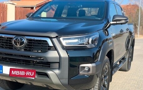 Toyota Hilux VIII, 2024 год, 11 990 000 рублей, 2 фотография