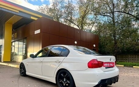 BMW 3 серия, 2011 год, 880 000 рублей, 3 фотография