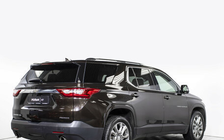 Chevrolet Traverse II, 2018 год, 2 095 000 рублей, 5 фотография