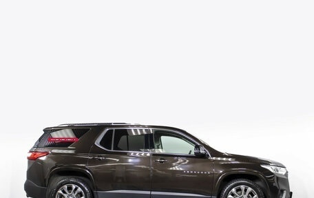 Chevrolet Traverse II, 2018 год, 2 095 000 рублей, 4 фотография