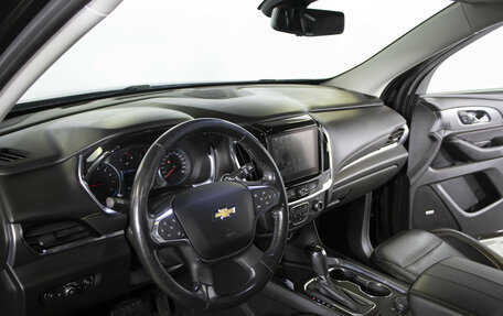 Chevrolet Traverse II, 2018 год, 2 095 000 рублей, 13 фотография