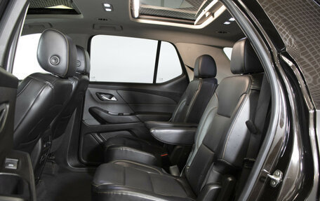 Chevrolet Traverse II, 2018 год, 2 095 000 рублей, 9 фотография