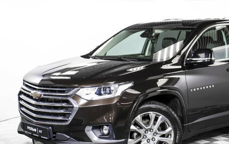 Chevrolet Traverse II, 2018 год, 2 095 000 рублей, 24 фотография