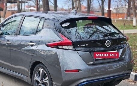 Nissan Leaf II, 2018 год, 1 977 048 рублей, 3 фотография