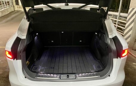 Jaguar F-Pace, 2020 год, 4 100 000 рублей, 8 фотография