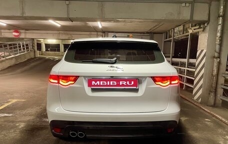 Jaguar F-Pace, 2020 год, 4 100 000 рублей, 5 фотография