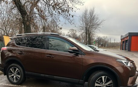 Toyota RAV4, 2018 год, 2 550 000 рублей, 4 фотография