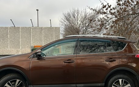 Toyota RAV4, 2018 год, 2 550 000 рублей, 6 фотография